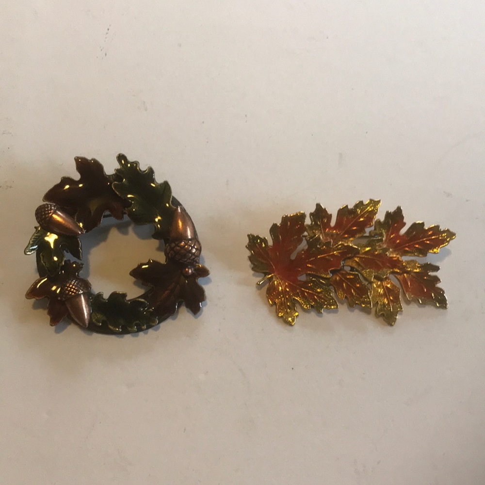 Lot of Two Fall Leaves and Acorns Pins / Brooches